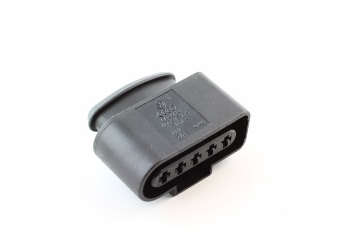 5 Pin Electrical Connector - 4D0973725