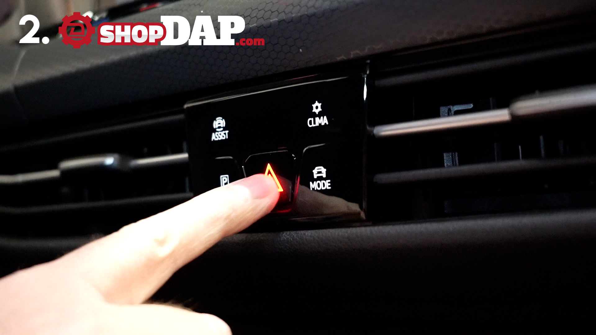 Turn on the MK8 Hazard Lights
